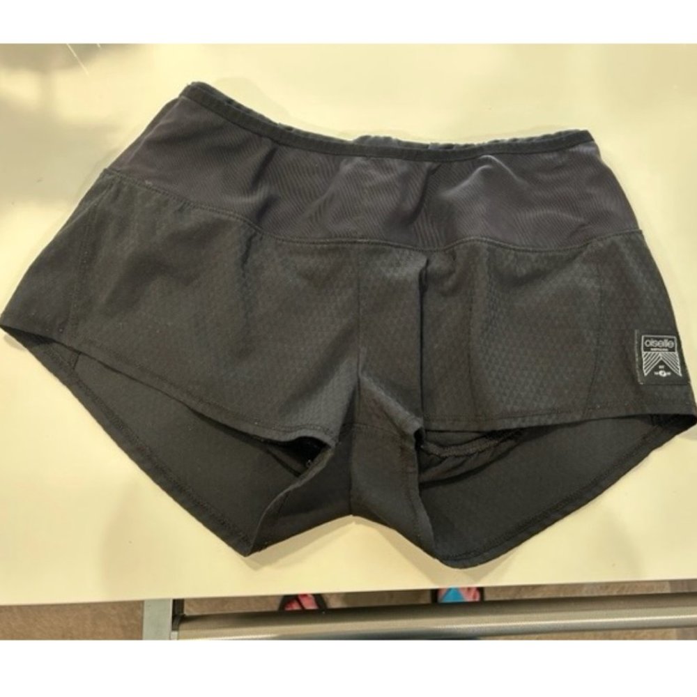Oiselle Mac Toolbelt Roga Shorts Size 2